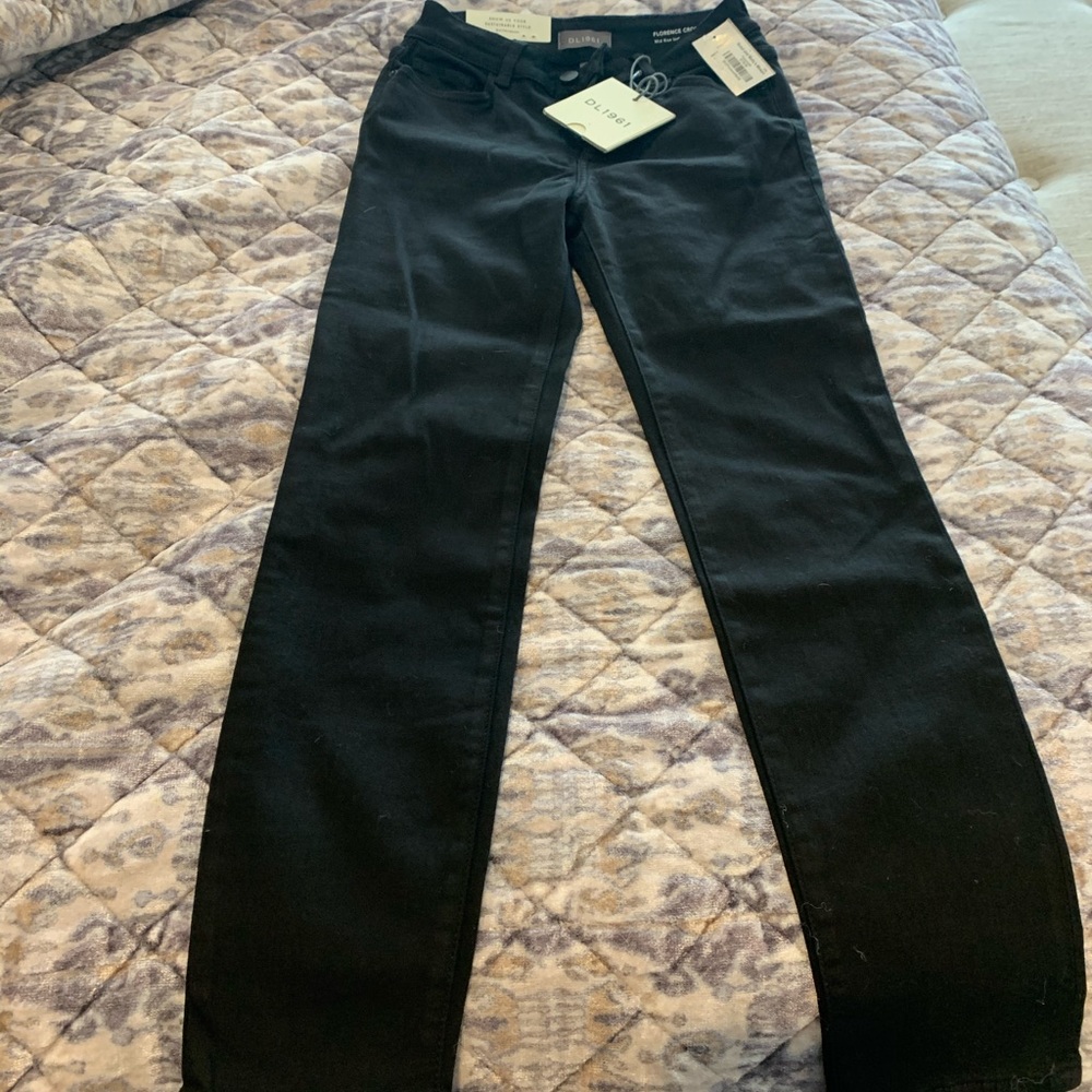 NWT DL1961 black cropped skinny jeans!